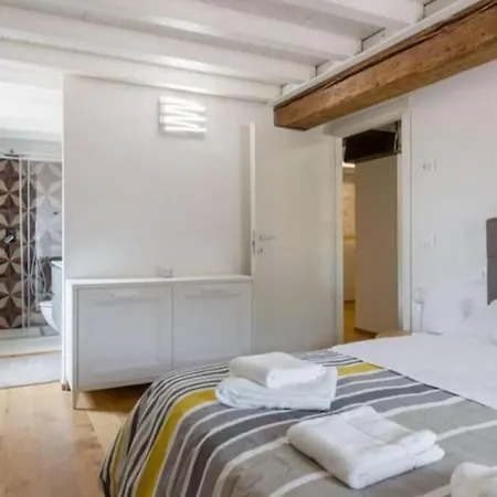 Ponte Pietra Luxury In Apartment *