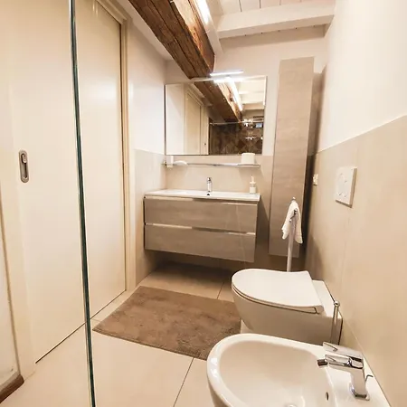 Apartment Ponte Pietra Luxury In *