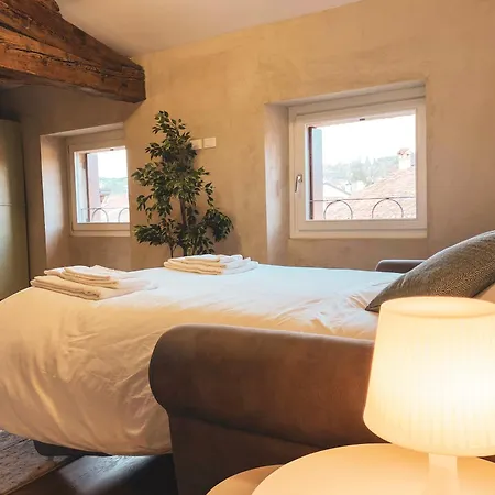 Apartment Ponte Pietra Luxury In *