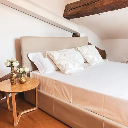 Apartment Ponte Pietra Luxury In Verona