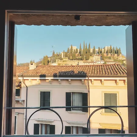 Ponte Pietra Luxury In Apartment Verona