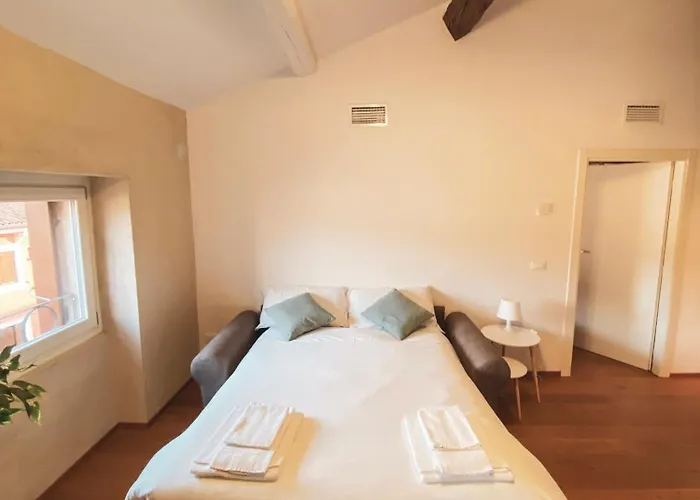 Ponte Pietra Luxury In *