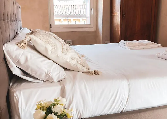 Ponte Pietra Luxury In Apartament