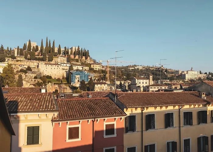 Ponte Pietra Luxury In Apartament Werona