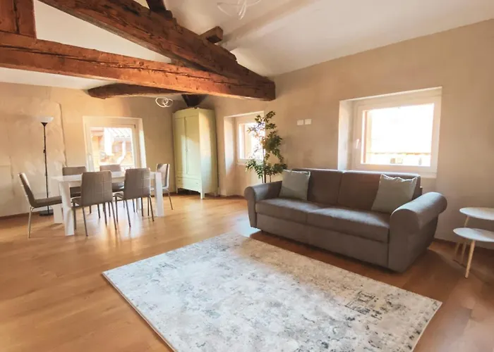 Ponte Pietra Luxury In Werona